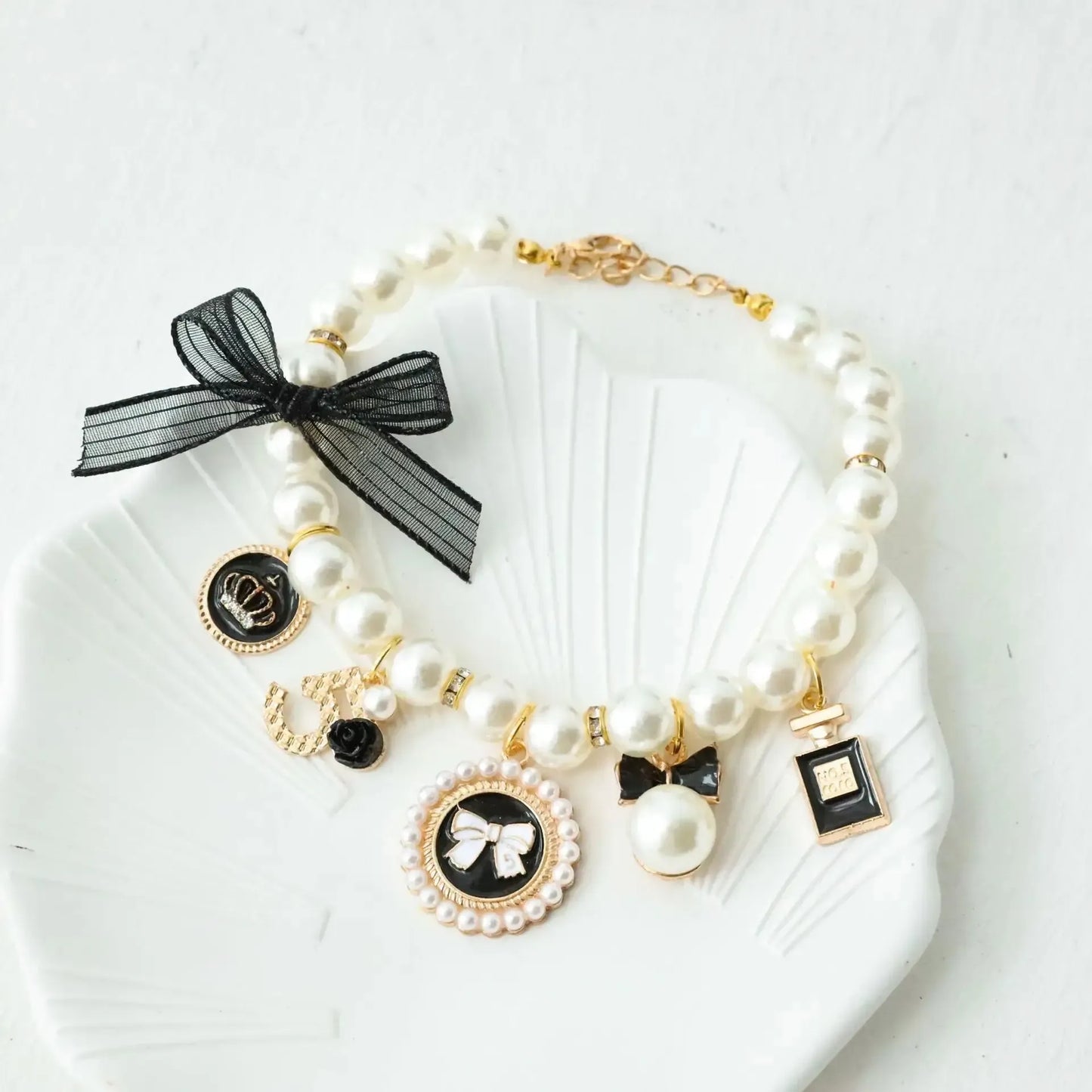 Elegant Pearl Dog Collar with Rhinestone Charms