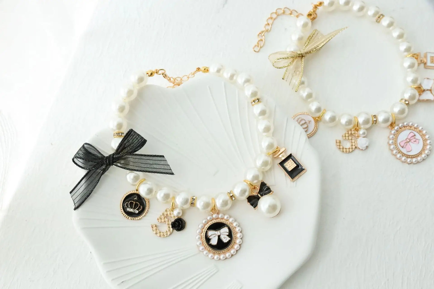 Elegant Pearl Dog Collar with Rhinestone Charms