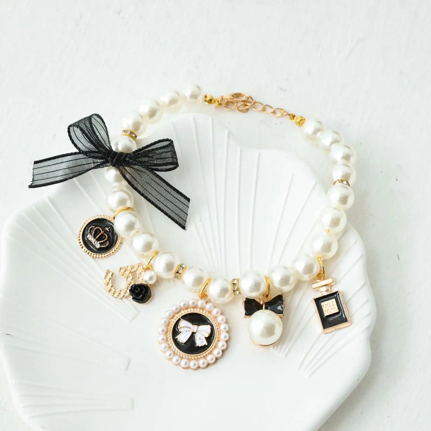 Elegant Pearl Dog Collar with Rhinestone Charms