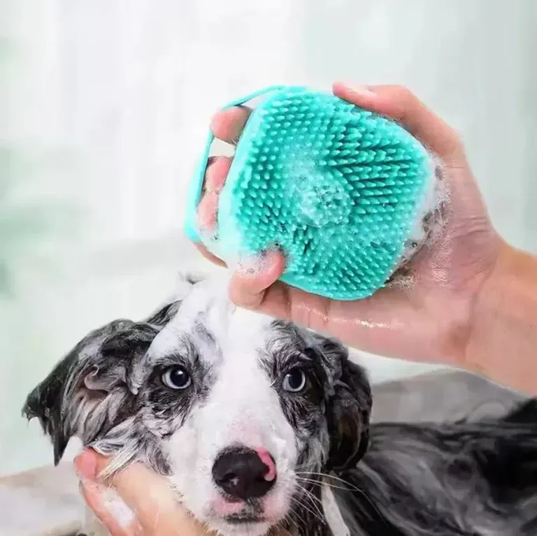 Dog Shampoo Brush