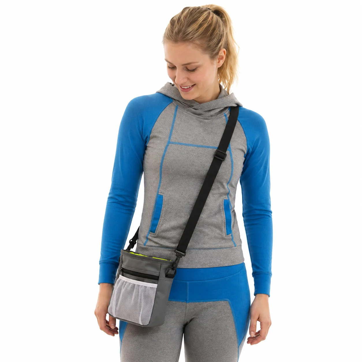 Dog Treat Pouch Crossbody 2