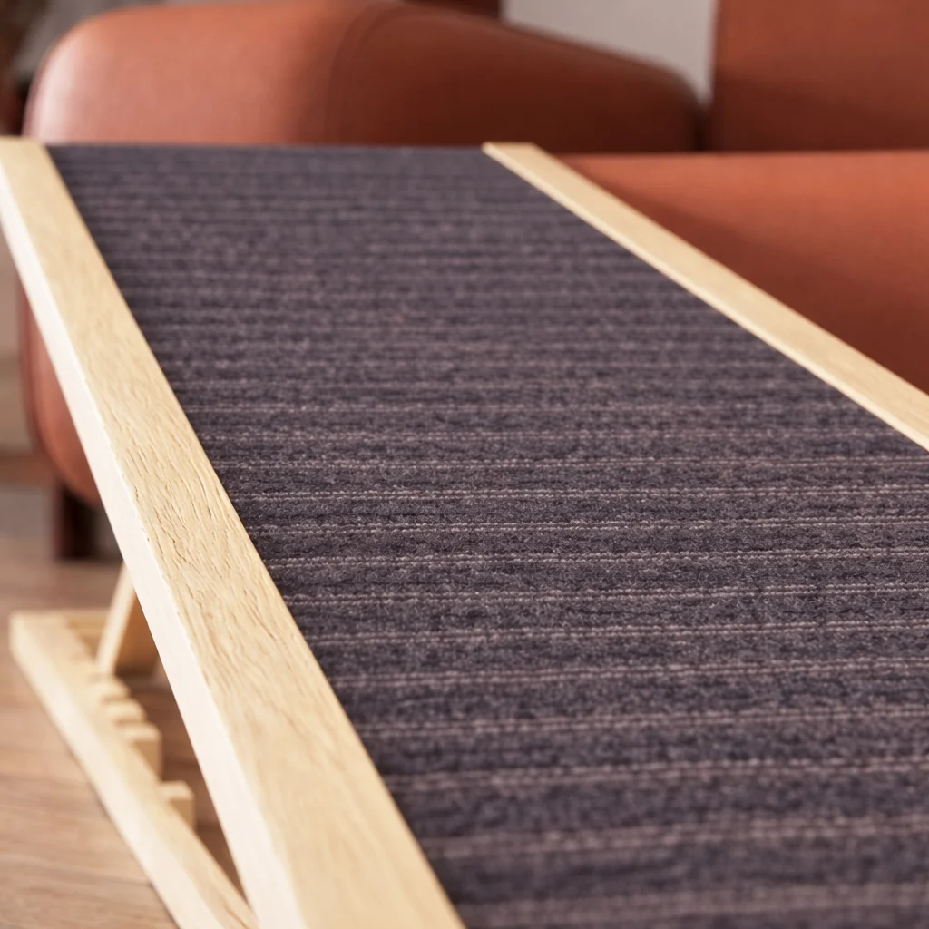 Foldable Wooden Dog Ramp for Large & Older Dogs 4